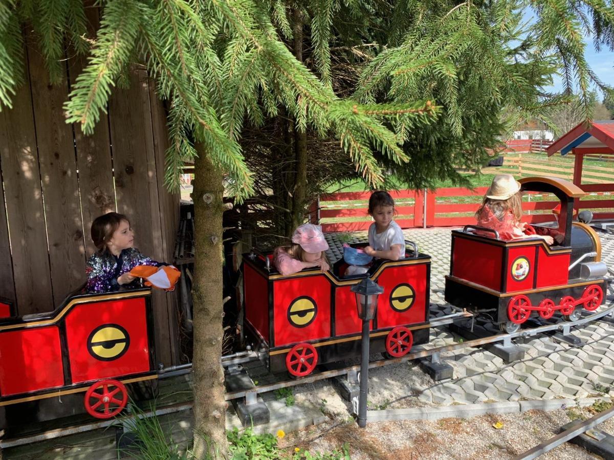 Ferienhaus Spielburg Altötting Esterno foto