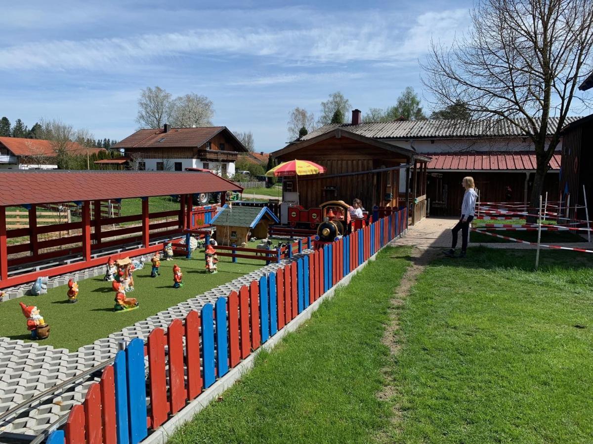 Ferienhaus Spielburg Altötting Esterno foto