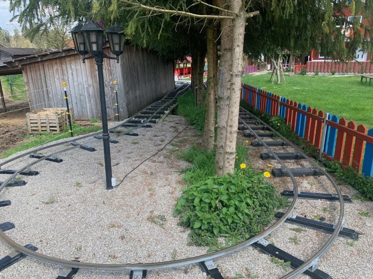 Ferienhaus Spielburg Altötting Esterno foto