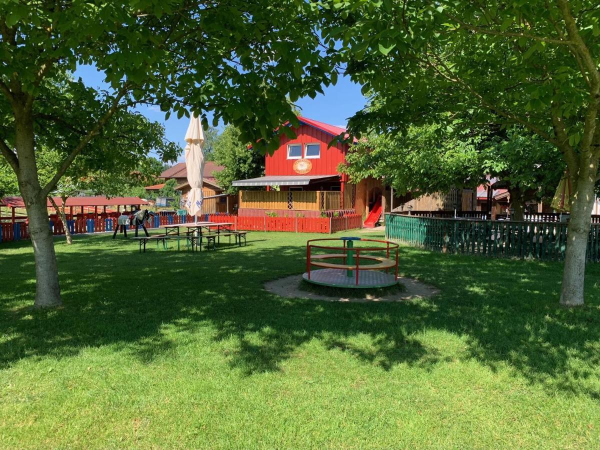 Ferienhaus Spielburg Altötting Esterno foto